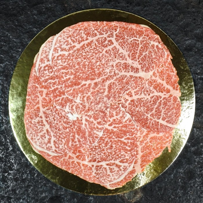 Japans Wagyu carpaccio Kagoshima A3 BMS3/4