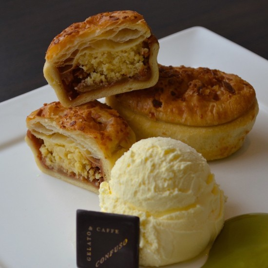 Mini meatpie apple almond