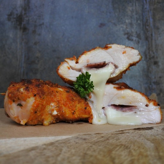 Kip Cordon Bleu Scharrel met taleggio, truffelsalami & zwarte peper
